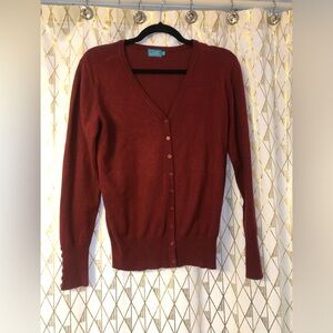 EUC! Cielo burgundy v-neck, long sleeve cardigan - sz M